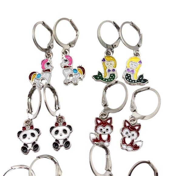 Set of 7 huggy hoop charm earrings - Picture 2 of 3